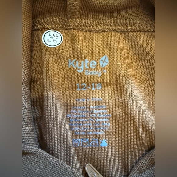 NWT Kyte Baby Marigold Bamboo Jersey Hooded Zip-Up Romper - Picture 4 of 5